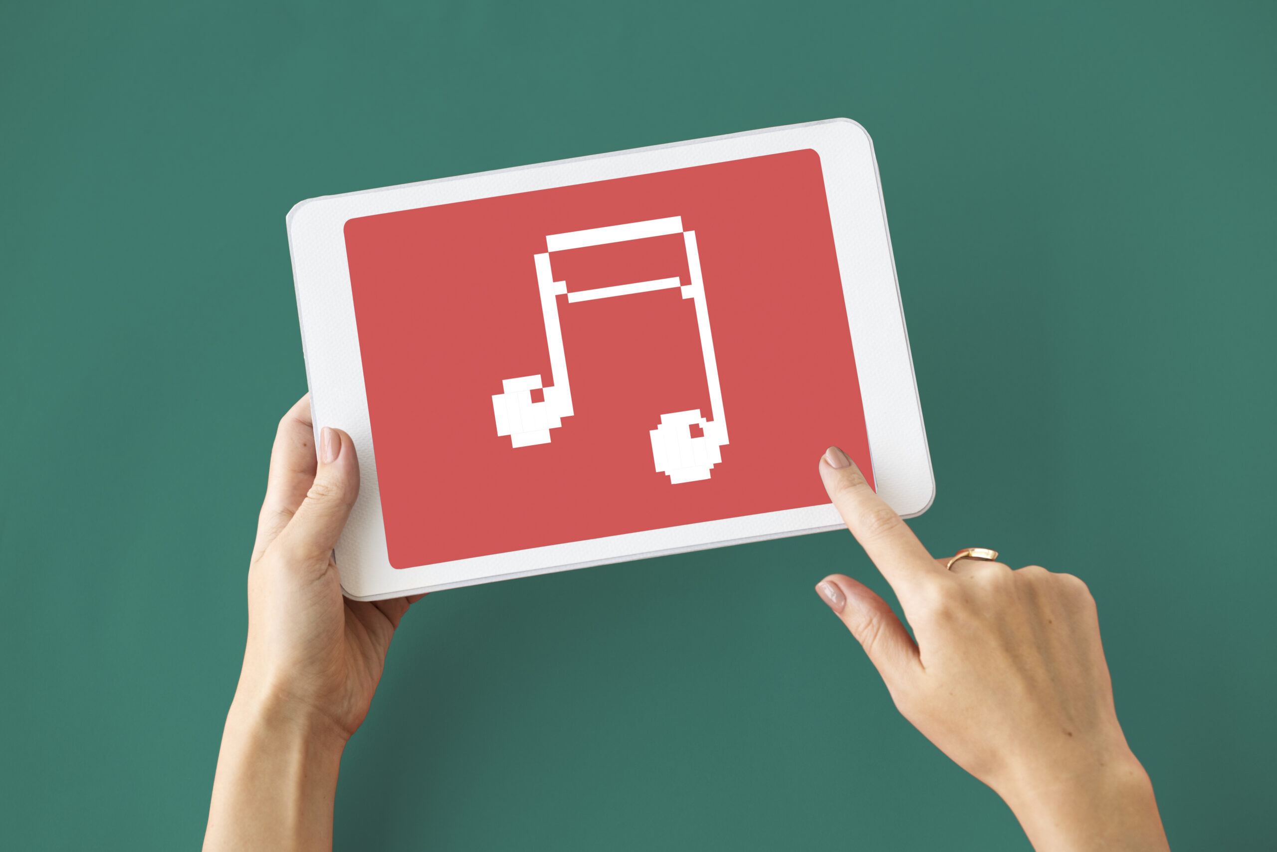 Icono de nota musical que representa el ritmo, el audio y el branding sonoro en entornos digitales.
